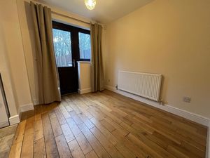 Photo 25- click for photo gallery